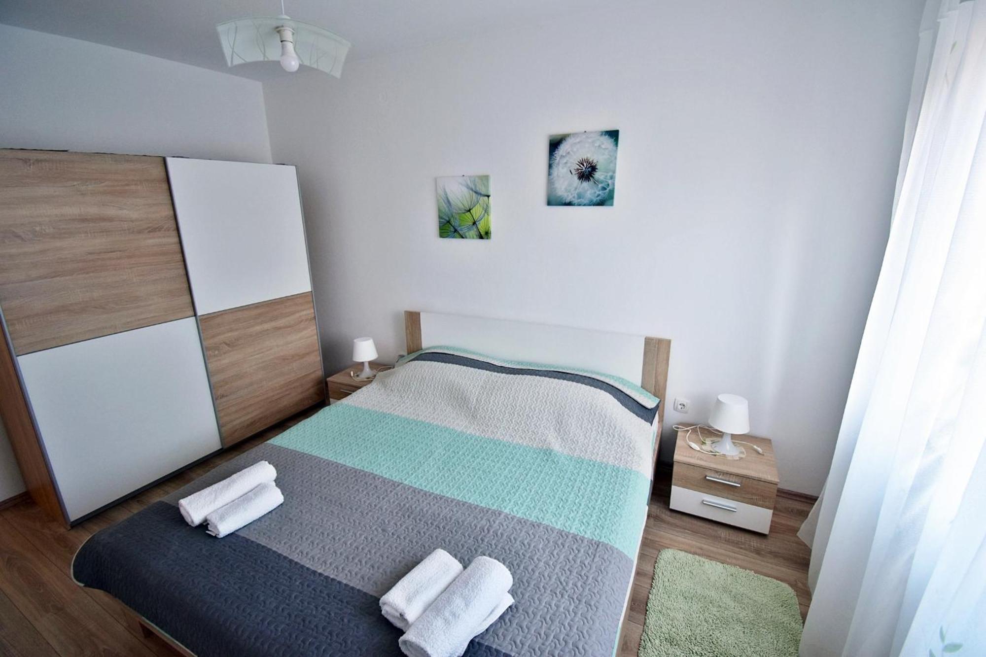 Apartment Navy Near The Beach Pula Exterior photo